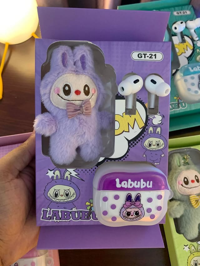 Labubu Gift Box (Labubu Doll + Airpods pro 2 + Labubu Cover)_img_1