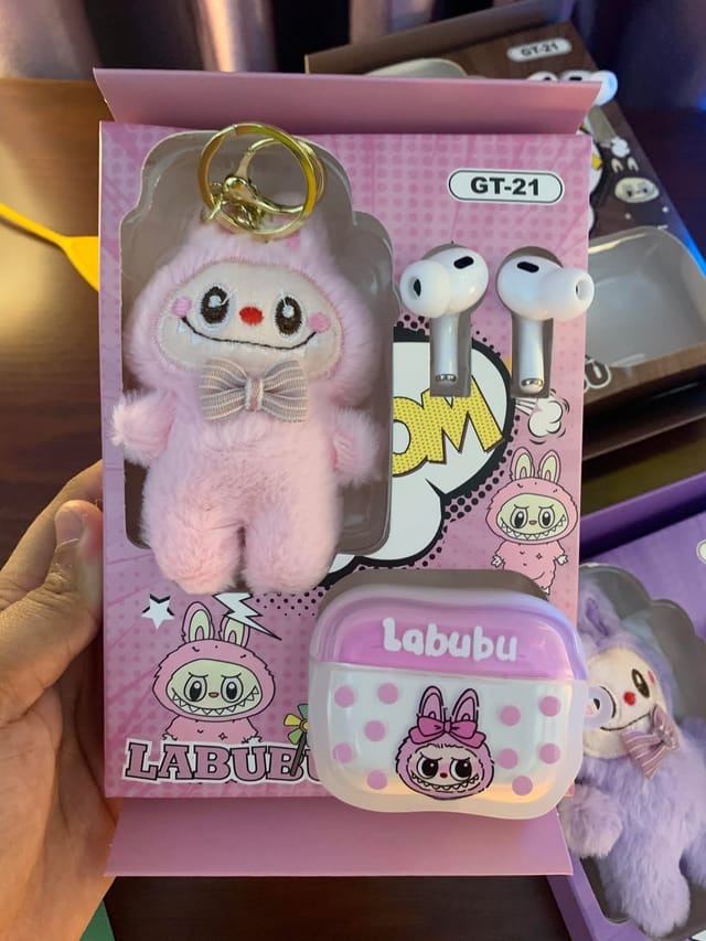 Labubu Gift Box (Labubu Doll + Airpods pro 2 + Labubu Cover)_img_0