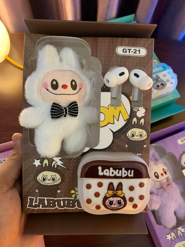 Labubu Gift Box (Labubu Doll + Airpods pro 2 + Labubu Cover)_img_4