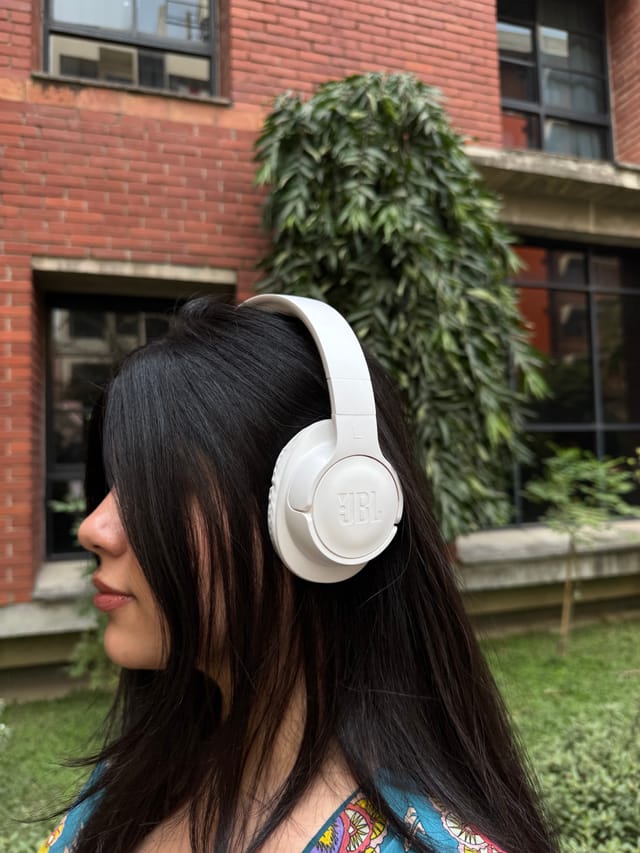 JBL pure bass tune 700 BT Bluetooth Headphone_img_5