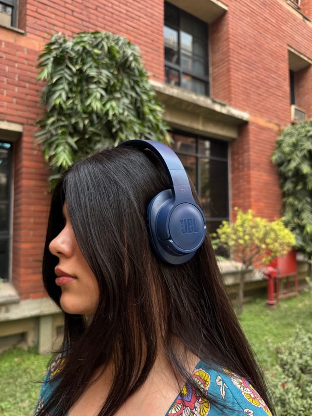 JBL pure bass tune 700 BT Bluetooth Headphone_img_6